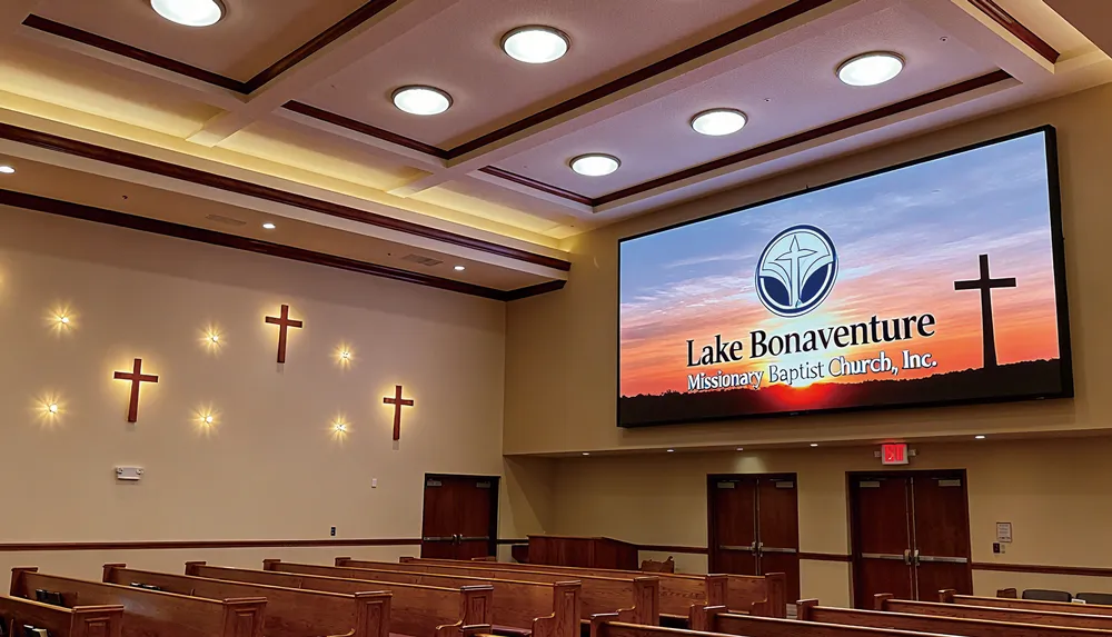 Решение для светодиодных экранов в церкви (7)